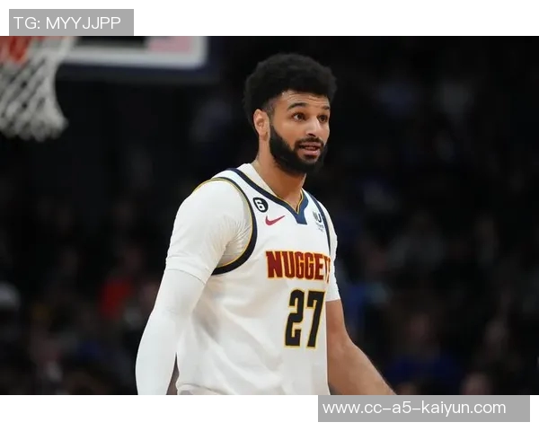 穆雷半场表现起伏首节独得8分次节仅得2次出手手感尚可但仍需提升